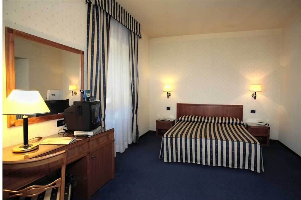 Hotel De Paris Terni Dış mekan fotoğraf
