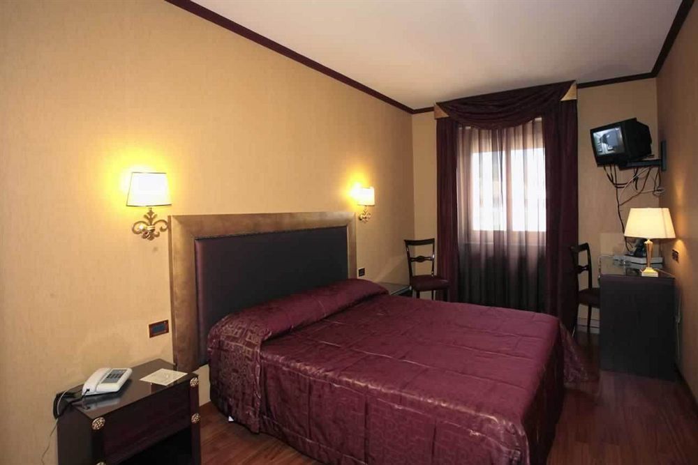 Hotel De Paris Terni Dış mekan fotoğraf
