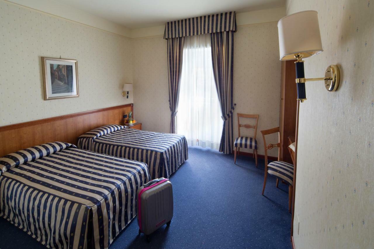 Hotel De Paris Terni Dış mekan fotoğraf
