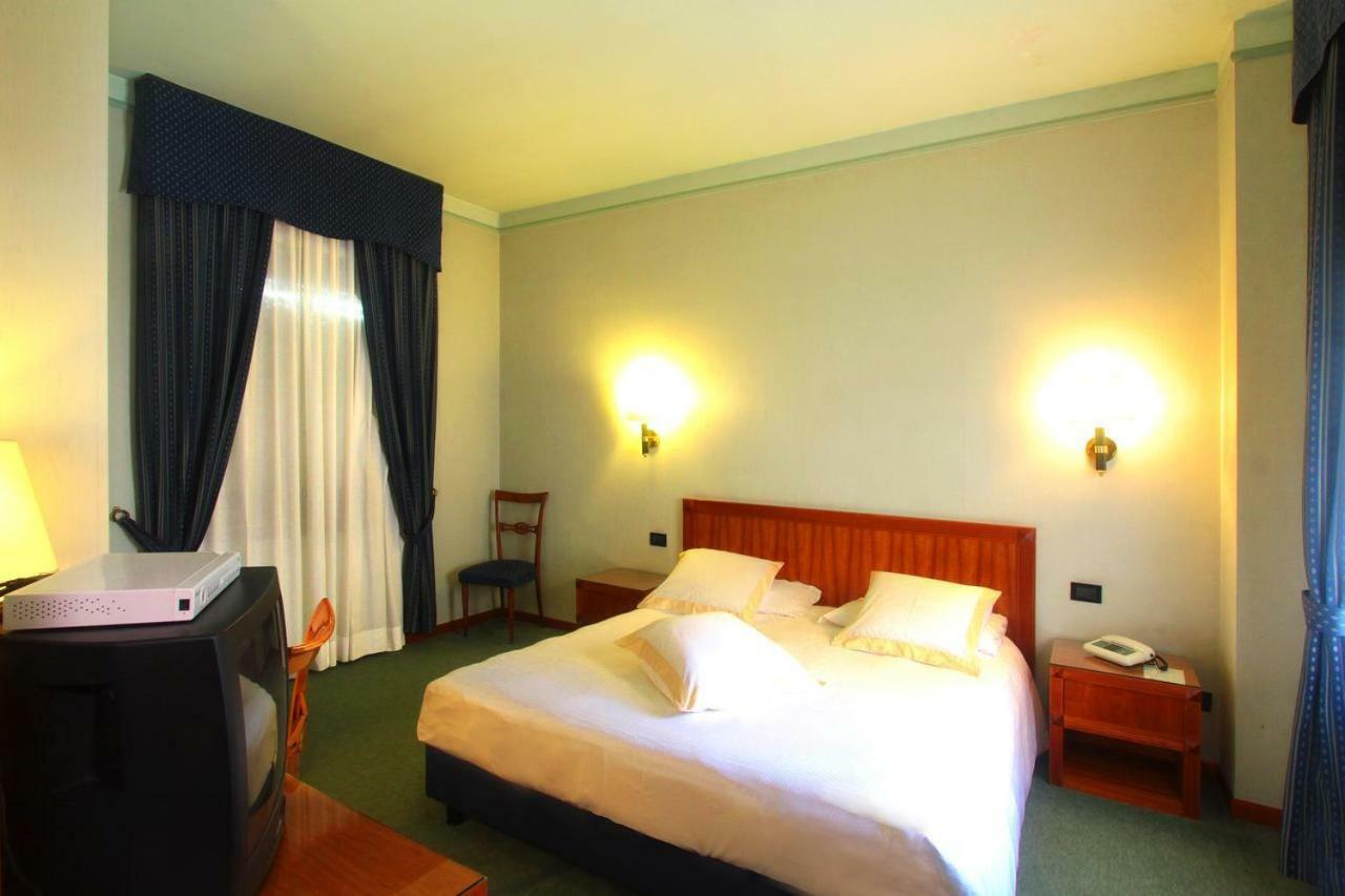 Hotel De Paris Terni Dış mekan fotoğraf